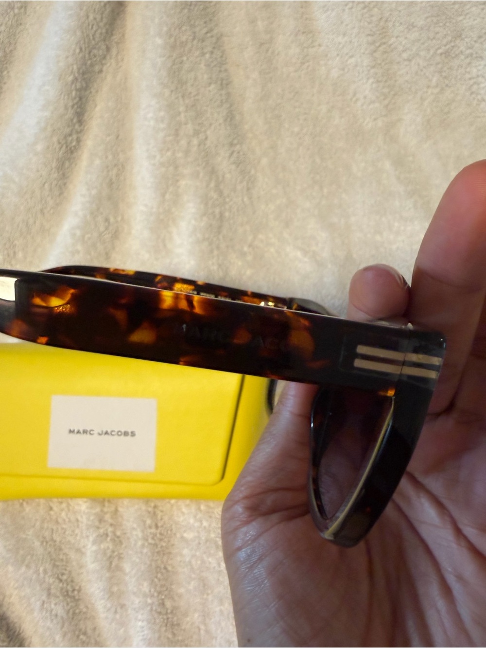 Marc Jacobs Tortoiseshell Cat-Eye Sunglasses with Gradient Gray Lenses - Picture 2 of 4